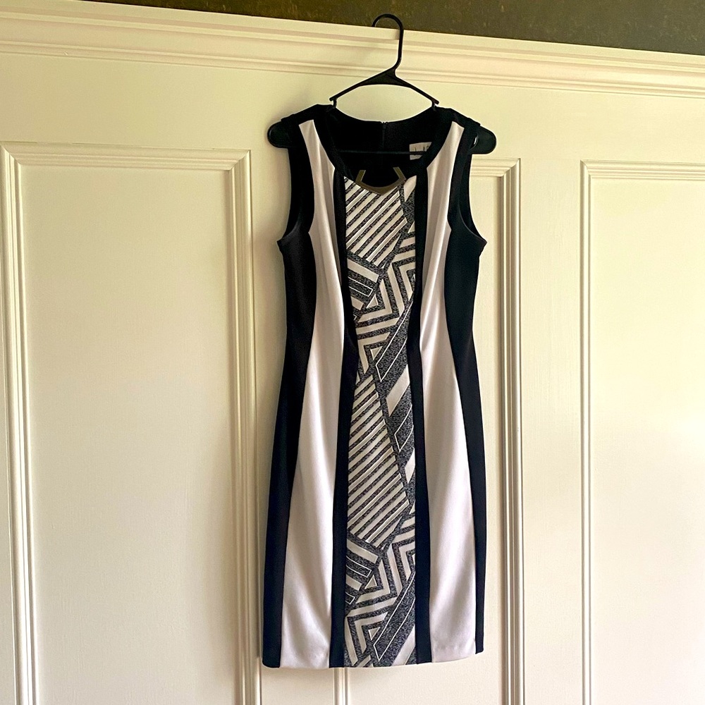 Joseph Ribkoff black and white zig zag dress.  Size 10.